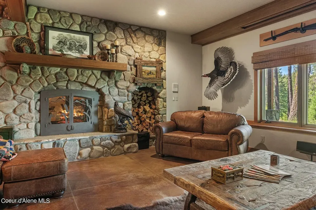 526 Roop Road Cocolalla ID 83813
