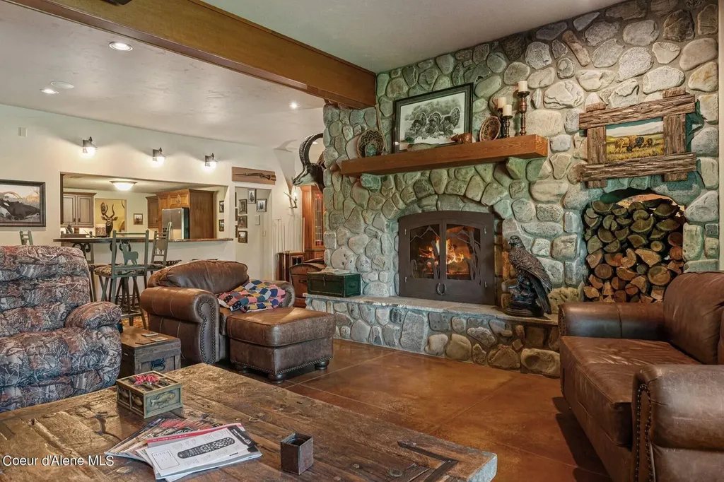 526 Roop Road Cocolalla ID 83813