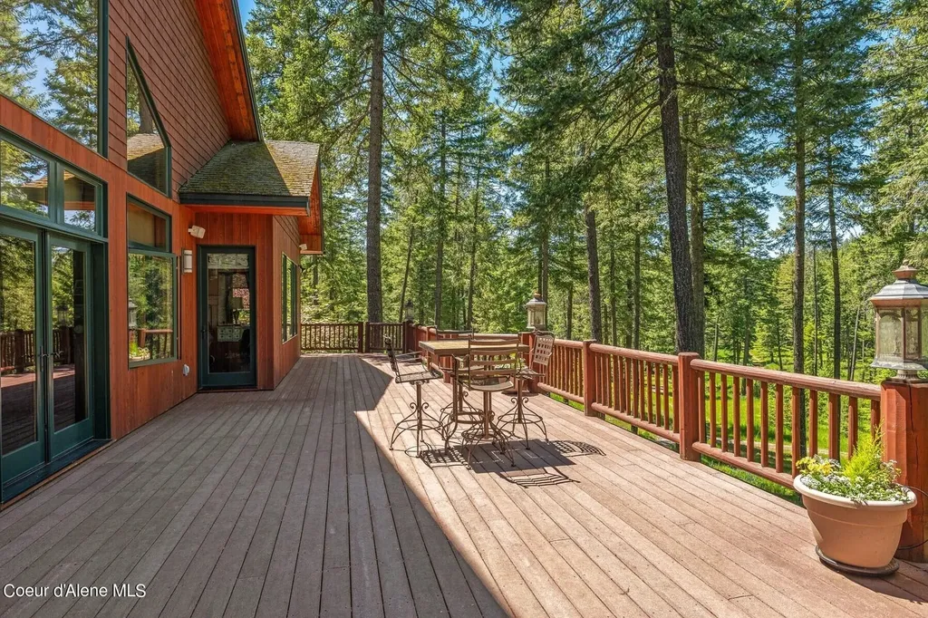 526 Roop Road Cocolalla ID 83813