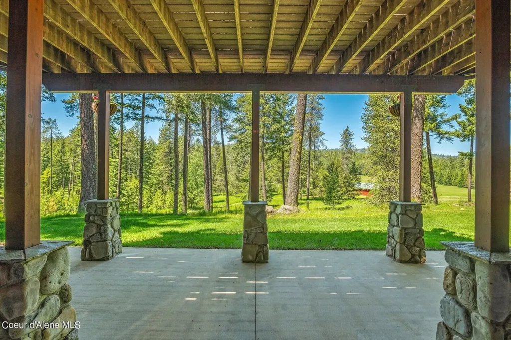 526 Roop Road Cocolalla ID 83813