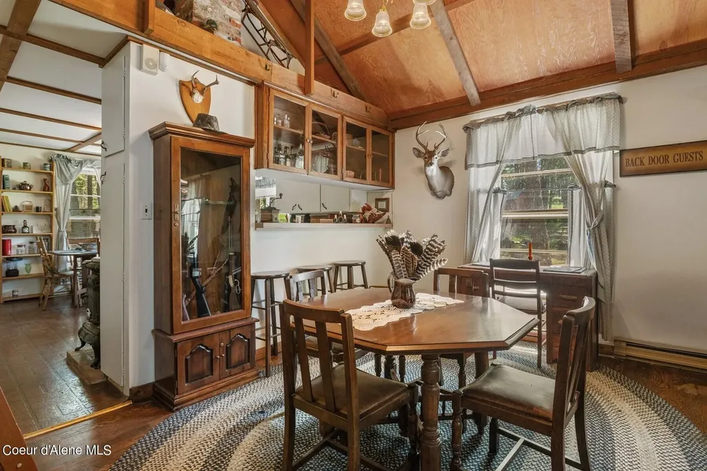 526 Roop Road Cocolalla ID 83813