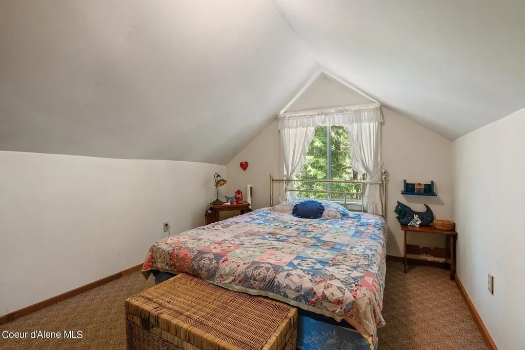 526 Roop Road Cocolalla ID 83813