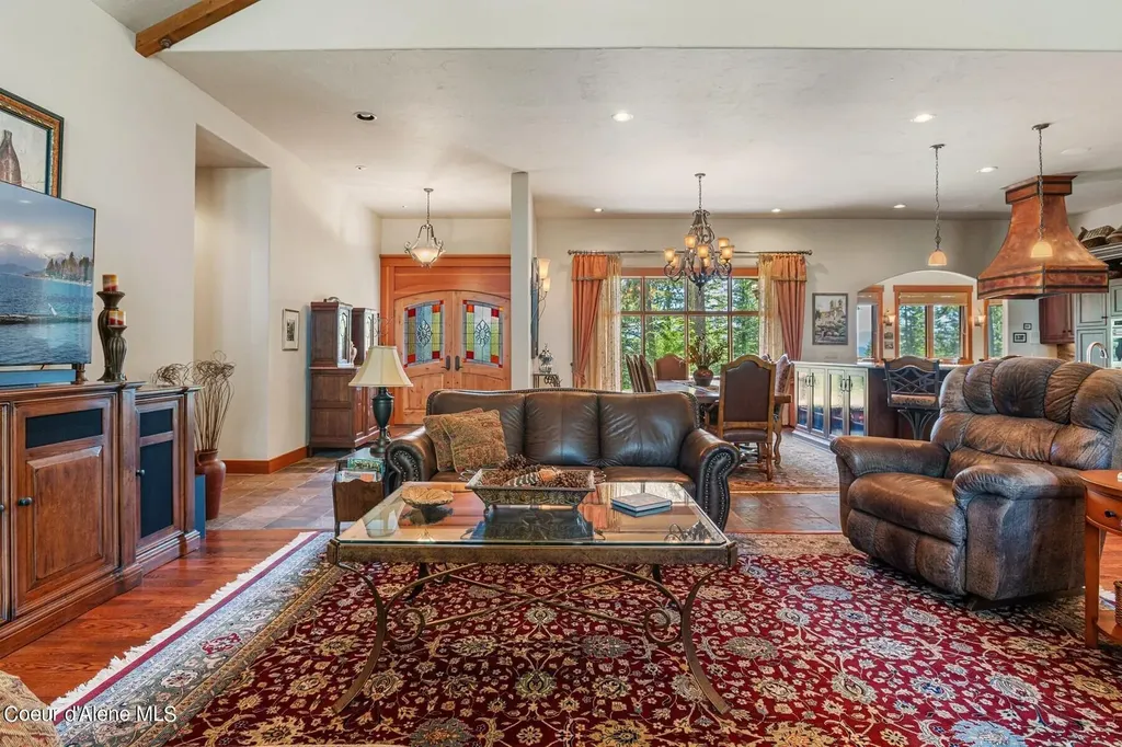 526 Roop Road Cocolalla ID 83813