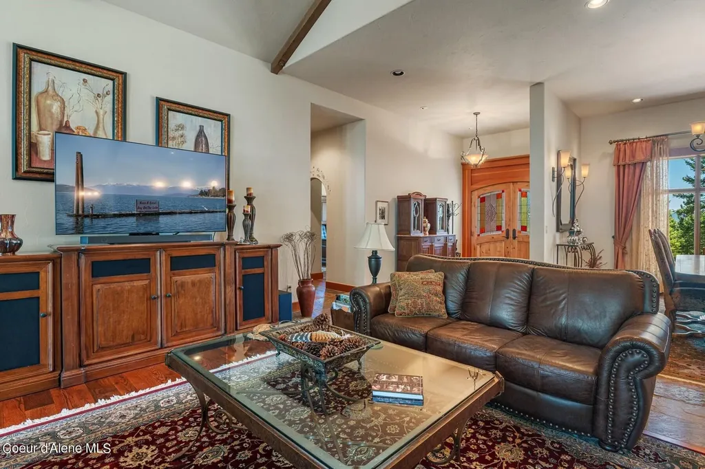 526 Roop Road Cocolalla ID 83813