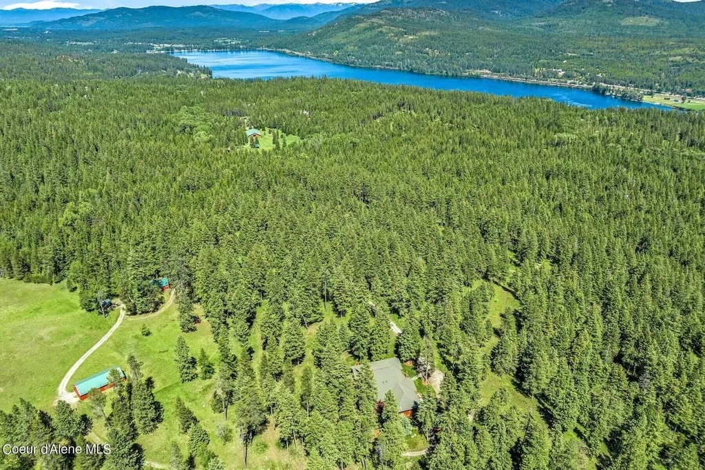 526 Roop Road Cocolalla ID 83813