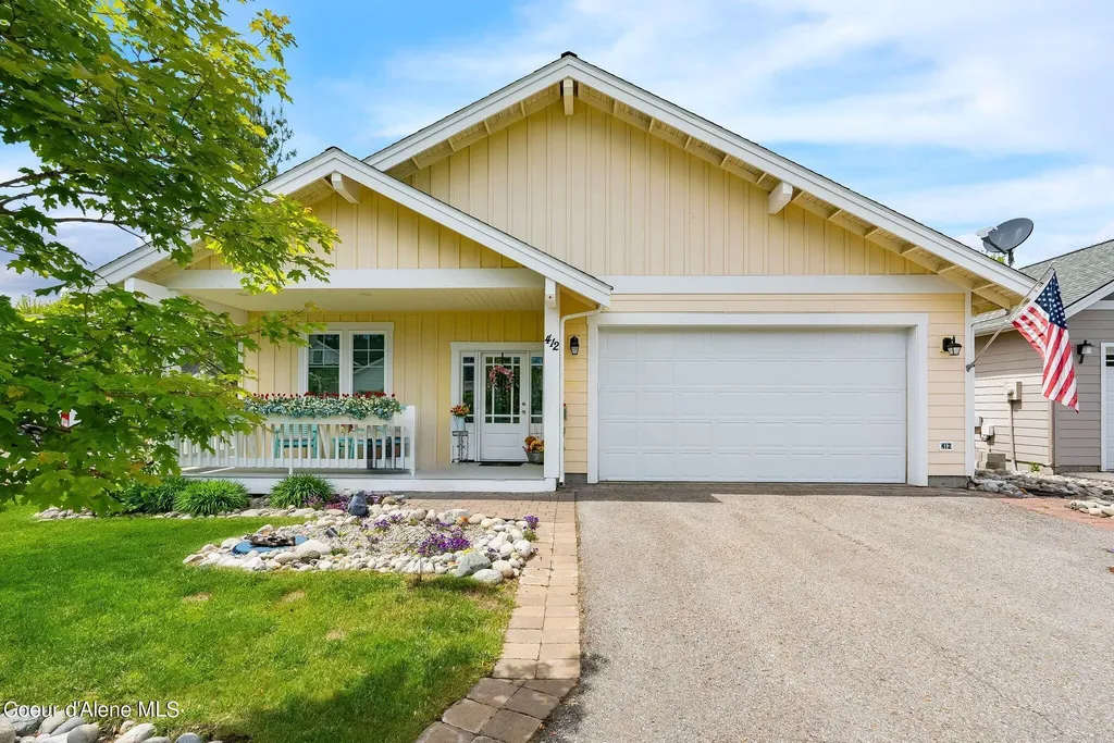 412 Becker Lane Dover ID 83825