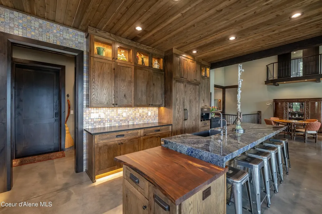 11065 S Carlin Bay Road Harrison ID 83833