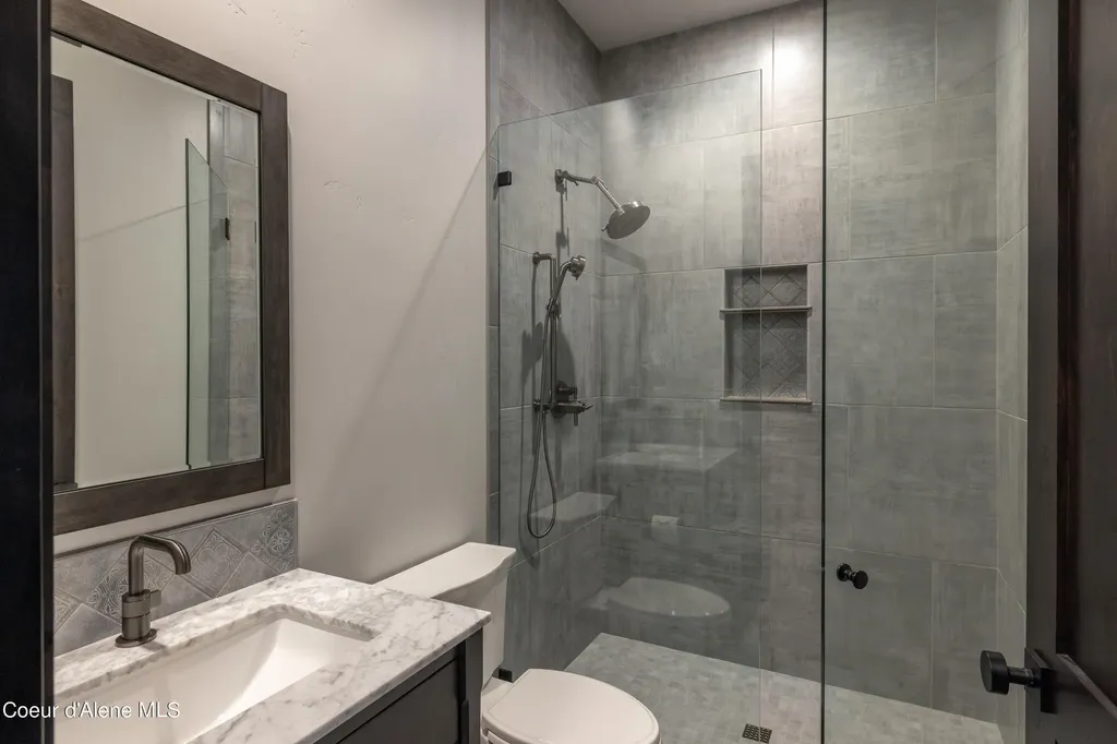 11065 S Carlin Bay Road Harrison ID 83833