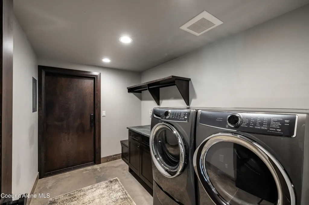 11065 S Carlin Bay Road Harrison ID 83833