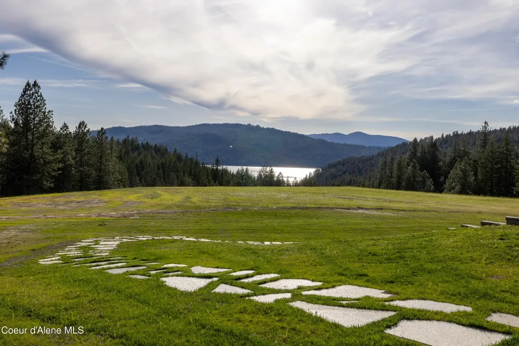 11065 S Carlin Bay Road Harrison ID 83833