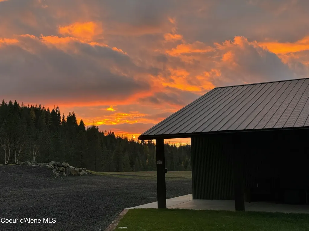 11065 S Carlin Bay Road Harrison ID 83833