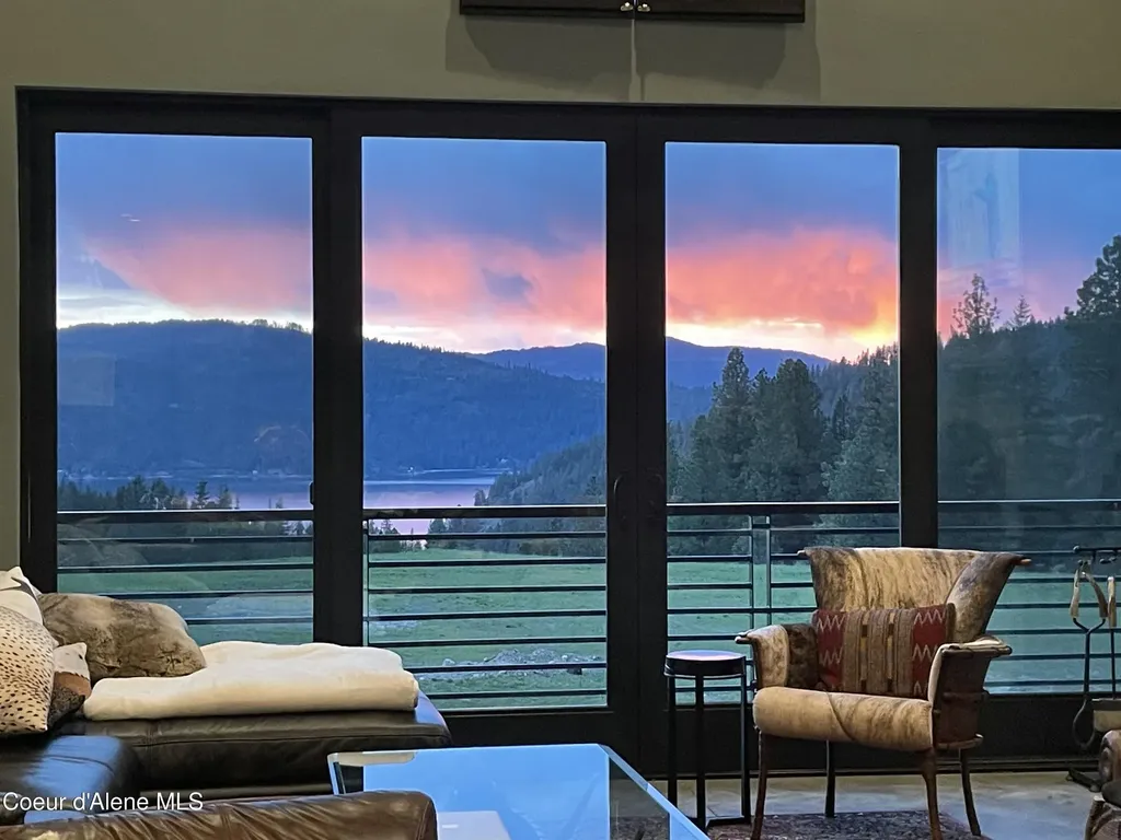 11065 S Carlin Bay Road Harrison ID 83833