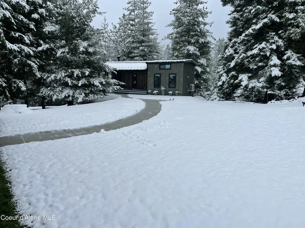 11065 S Carlin Bay Road Harrison ID 83833