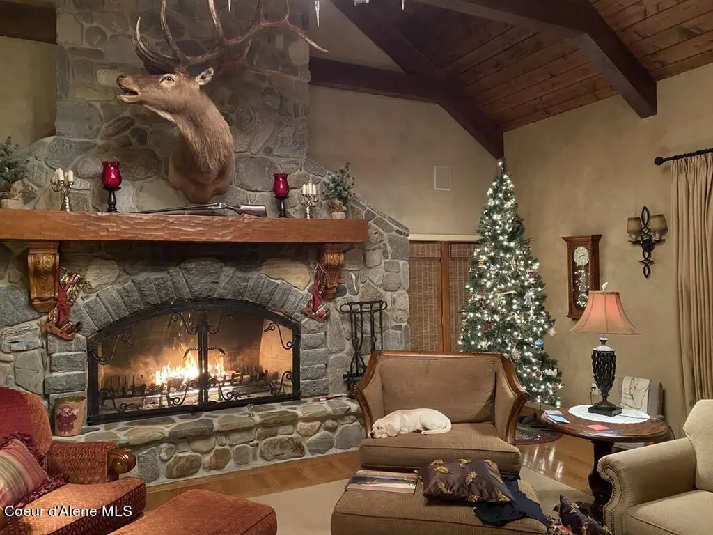 58 Silver Pines Road Hope ID 83836