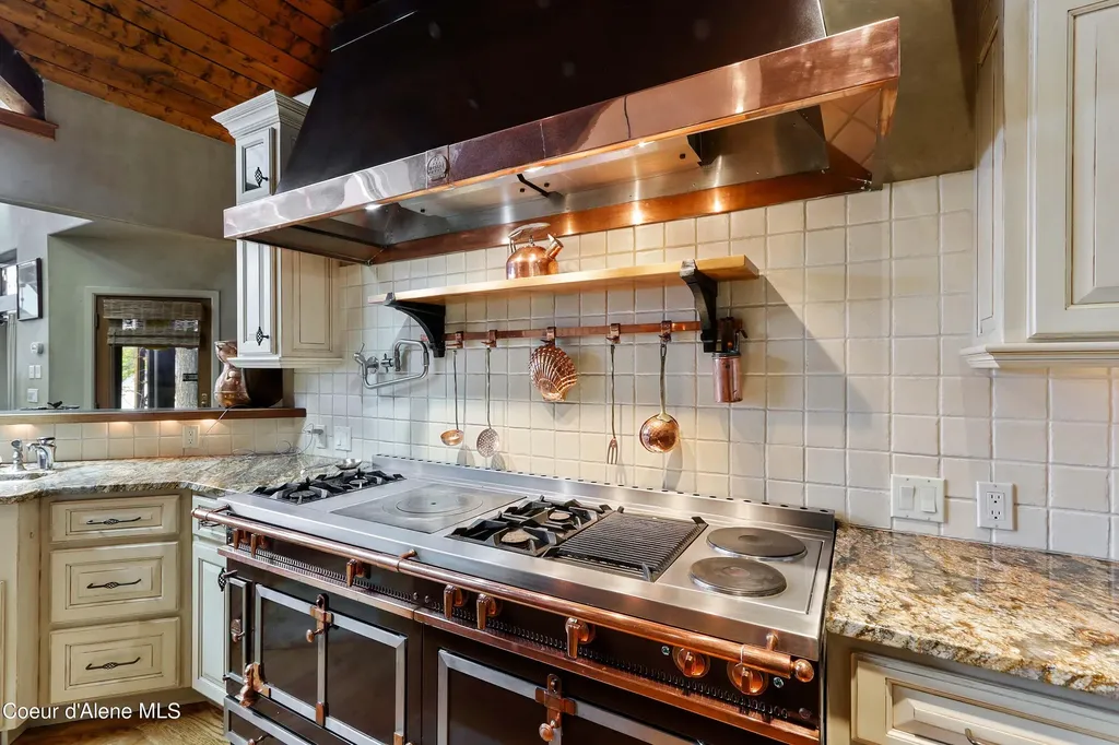 58 Silver Pines Road Hope ID 83836