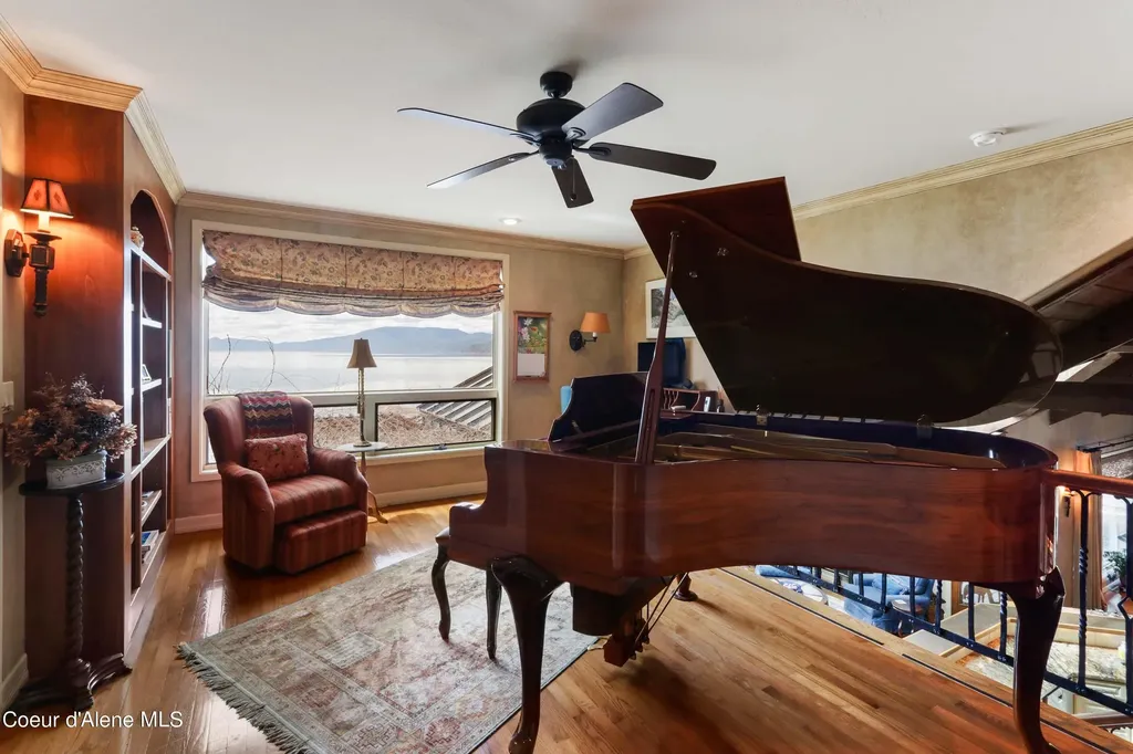 58 Silver Pines Road Hope ID 83836