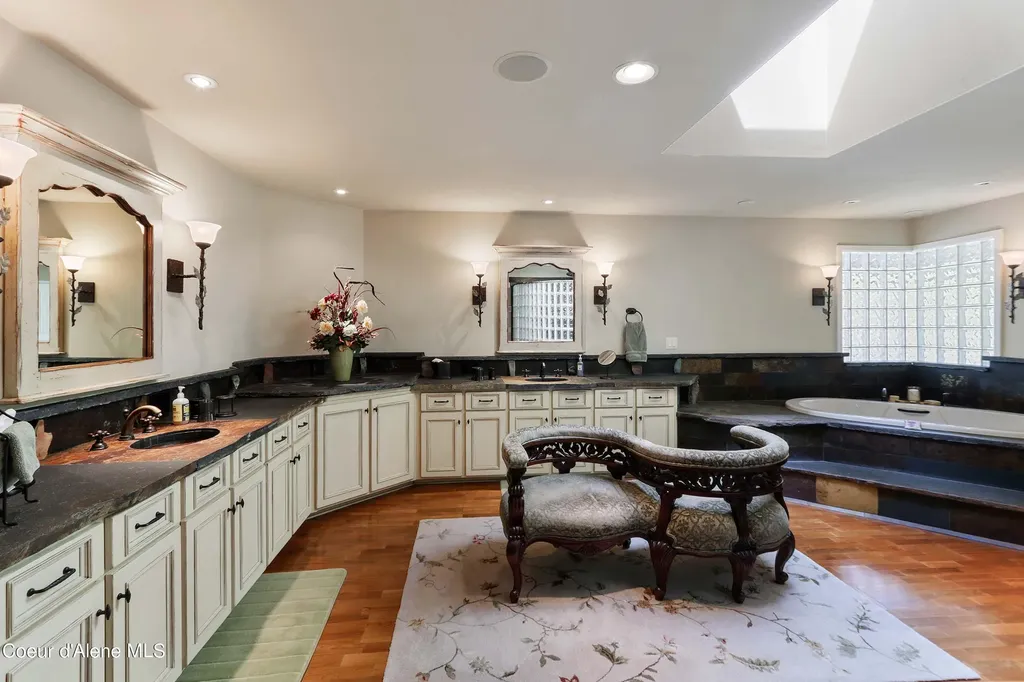 58 Silver Pines Road Hope ID 83836