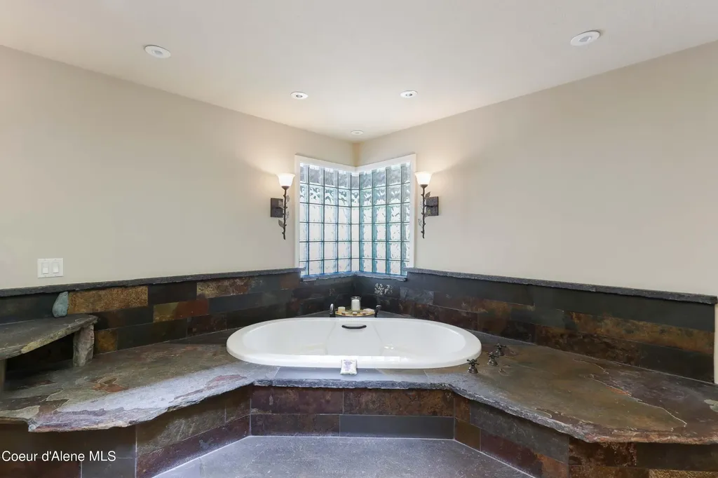 58 Silver Pines Road Hope ID 83836