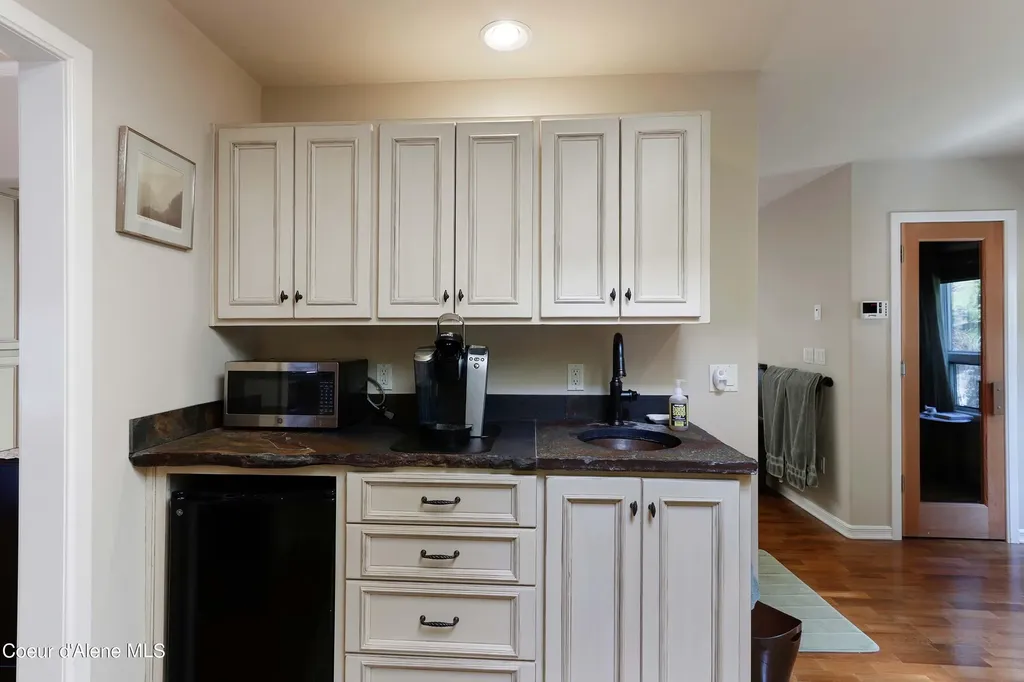 58 Silver Pines Road Hope ID 83836