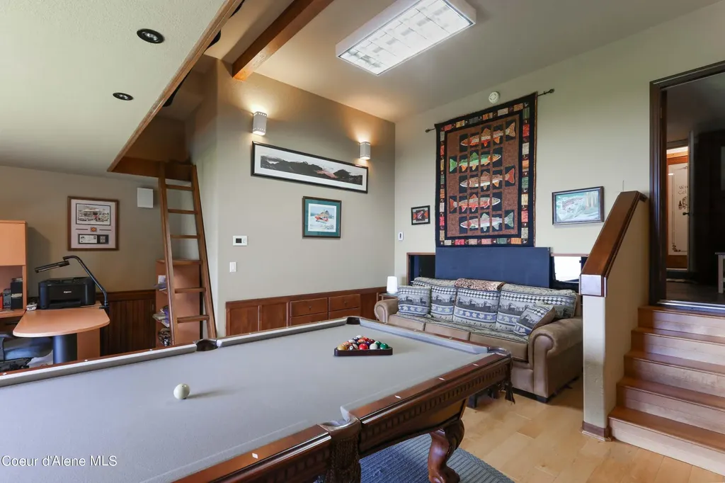 58 Silver Pines Road Hope ID 83836