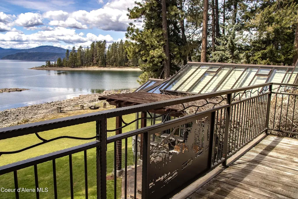 58 Silver Pines Road Hope ID 83836