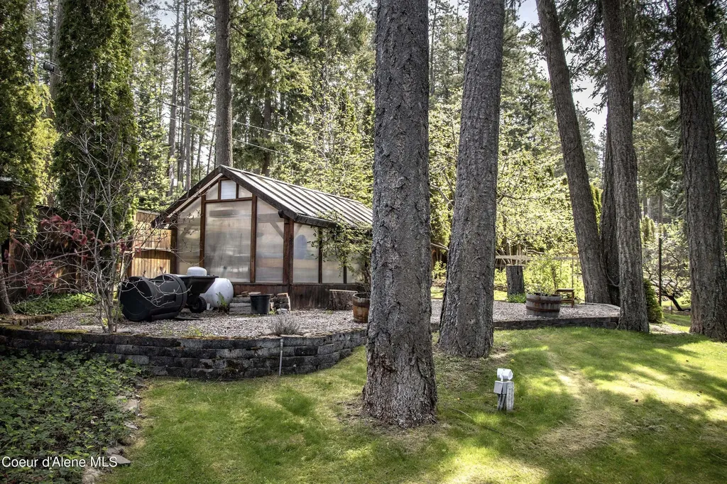 58 Silver Pines Road Hope ID 83836
