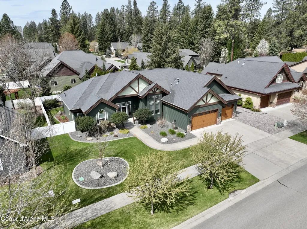 11449 N Rocking R Road Hayden ID 83835