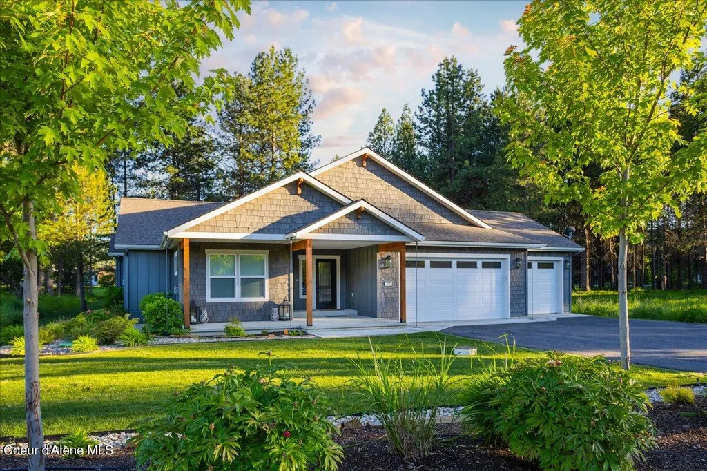 317 Hewitt Lane Dover ID 83825