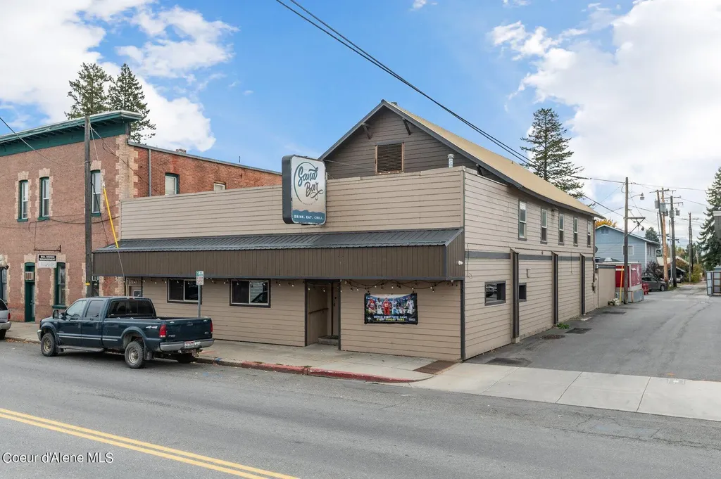 215 Pine Street Sandpoint ID 83864