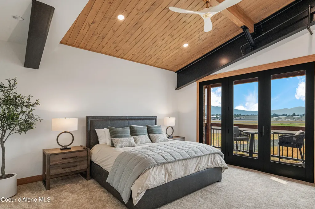 1208 Spitfire Street Sandpoint ID 83864