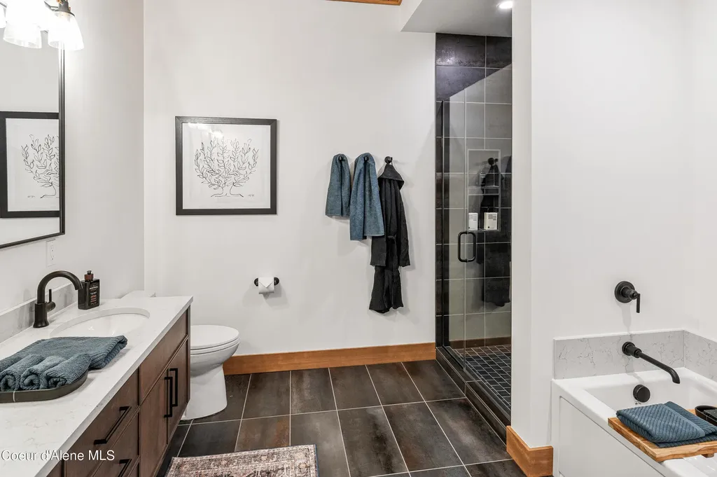 1208 Spitfire Street Sandpoint ID 83864