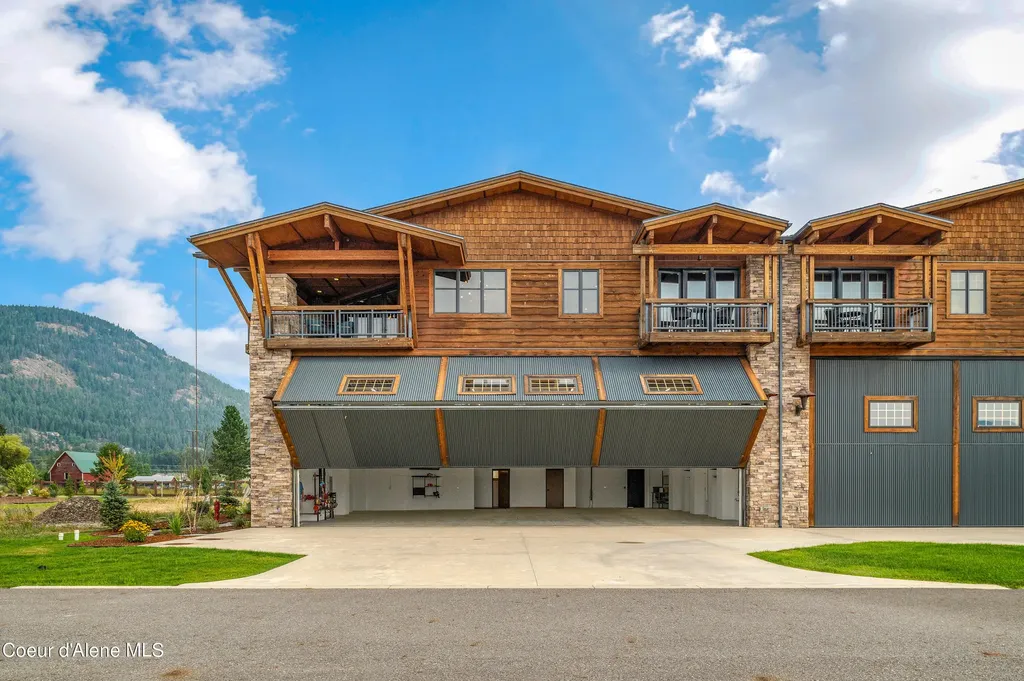 1208 Spitfire Street Sandpoint ID 83864