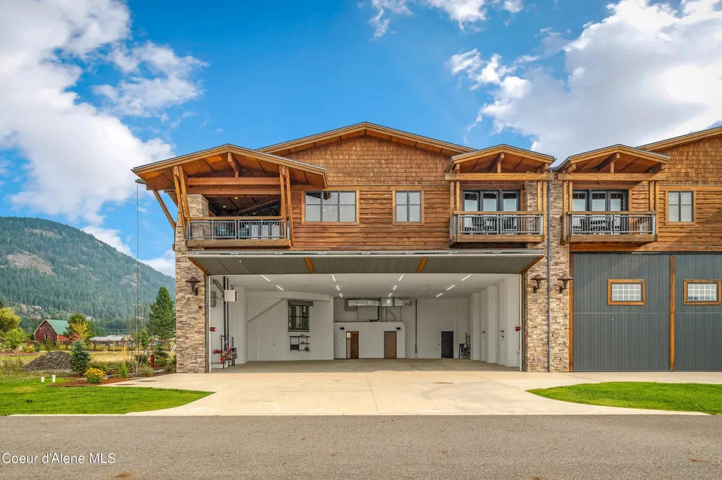 1208 Spitfire Street Sandpoint ID 83864