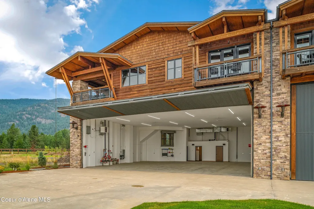 1208 Spitfire Street Sandpoint ID 83864