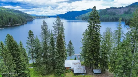 29500 N Calliope Lane Spirit Lake ID 83869
