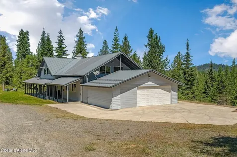205 Lark Lane Priest Lake ID 83856