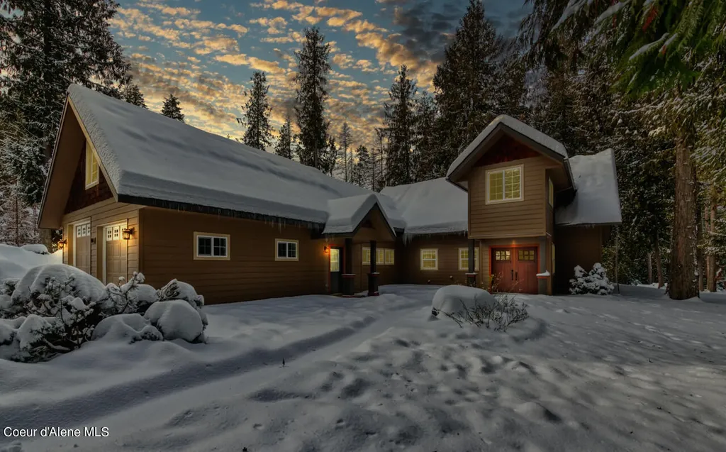 40 Clearwater Lane Sagle ID 83860