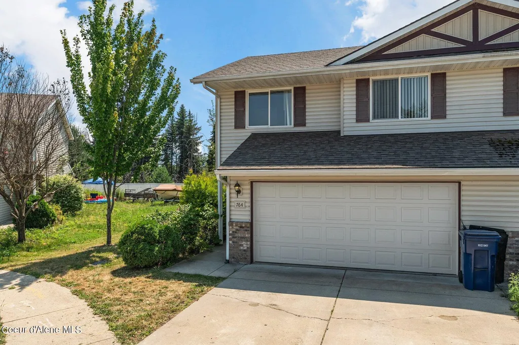 764 Sapphire Court Sandpoint ID 83864