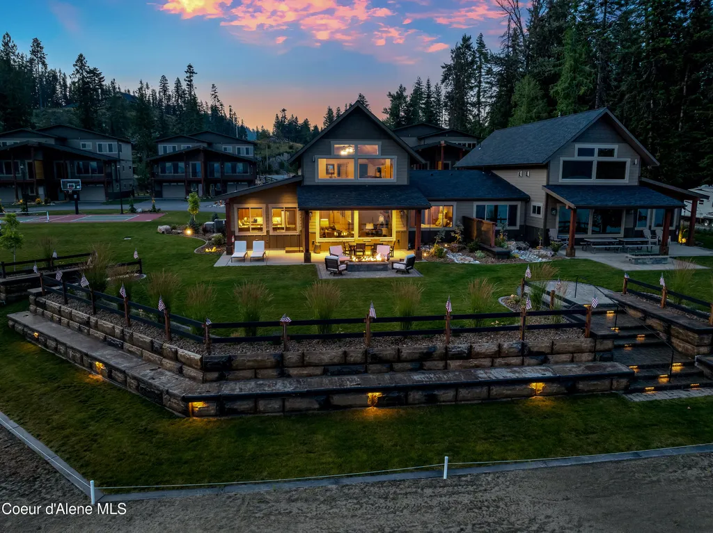 20 Fremont Lane Nordman ID 83848