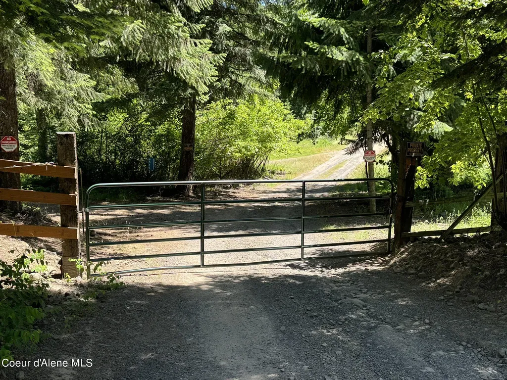 7362 S Dicks Creek Road Kendrick ID 83537