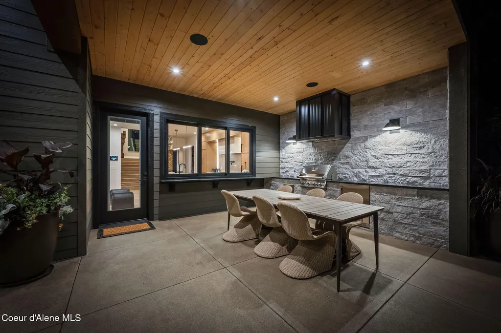 3818 E Winray Drive Hayden ID 83835