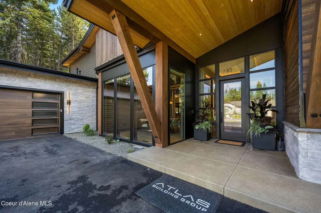 3818 E Winray Drive Hayden ID 83835