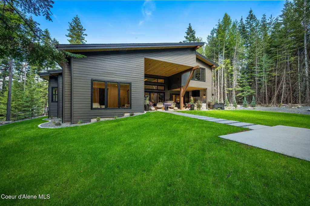 3818 E Winray Drive Hayden ID 83835