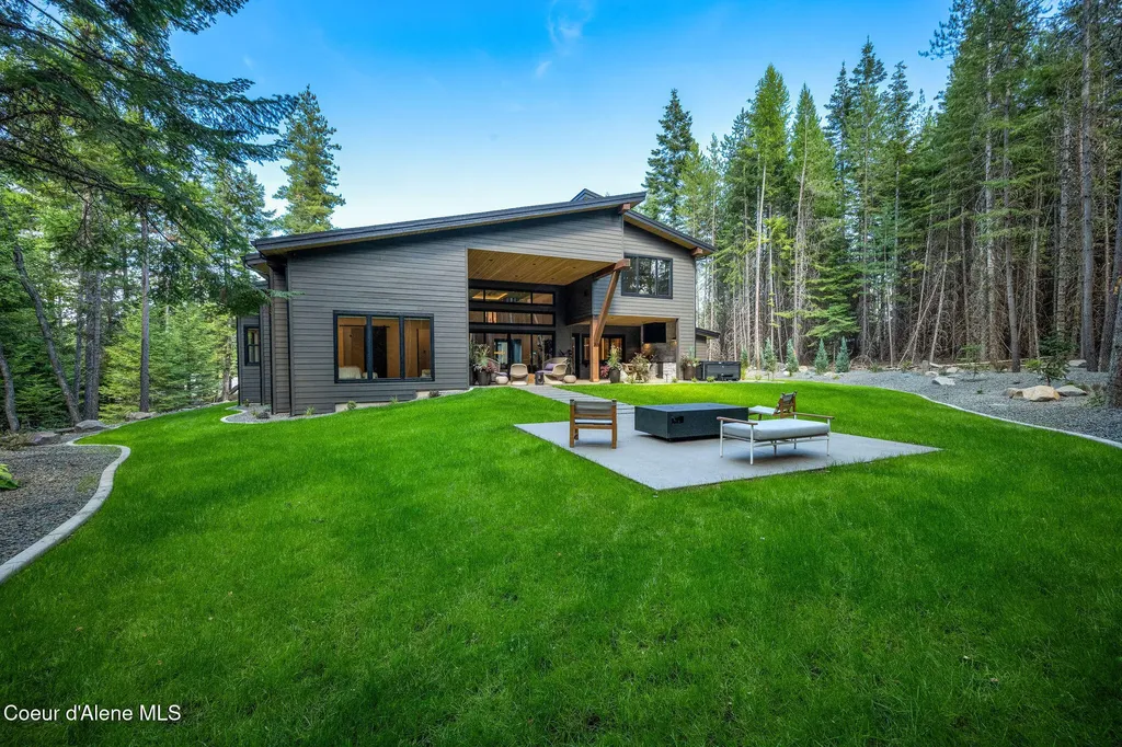 3818 E Winray Drive Hayden ID 83835