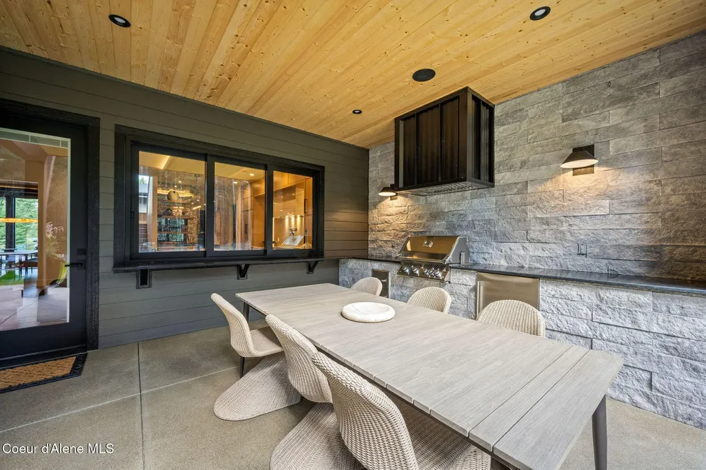 3818 E Winray Drive Hayden ID 83835
