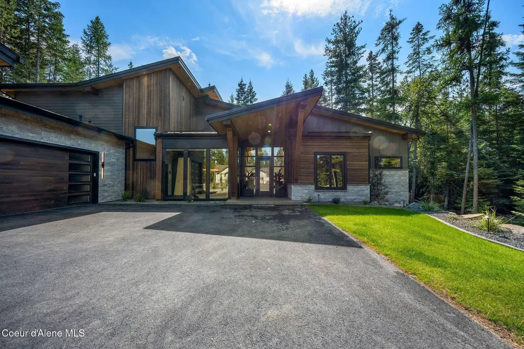 3818 E Winray Drive Hayden ID 83835
