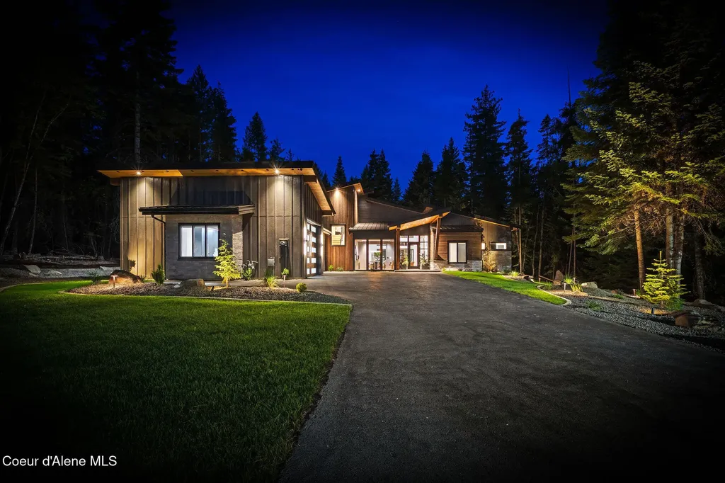 3818 E Winray Drive Hayden ID 83835