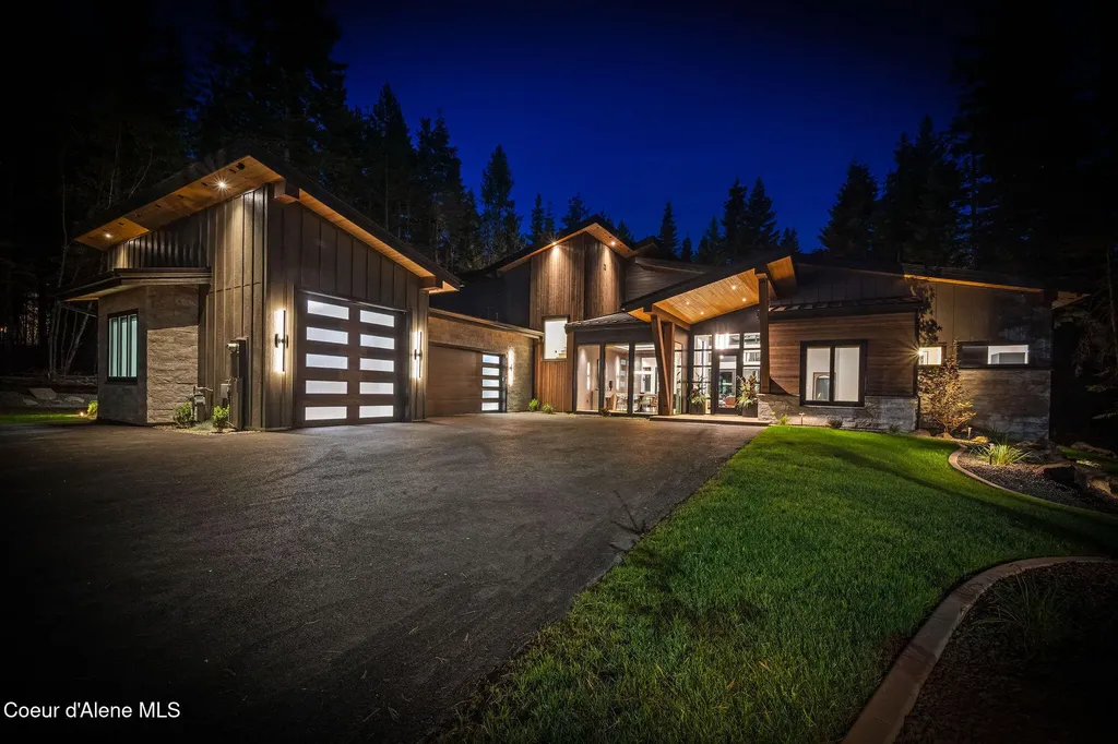 3818 E Winray Drive Hayden ID 83835