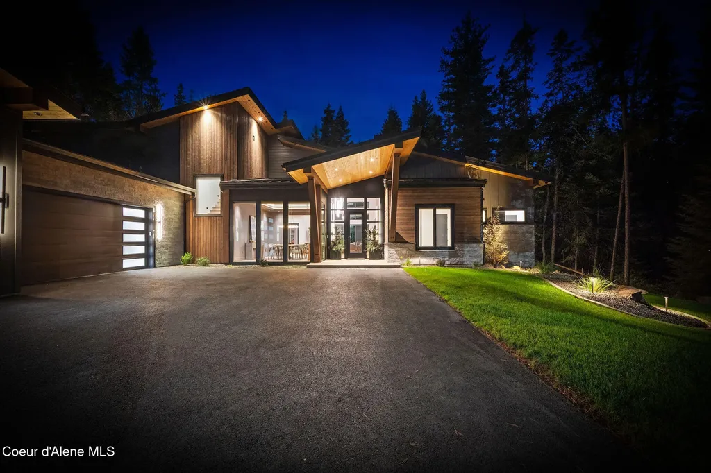 3818 E Winray Drive Hayden ID 83835