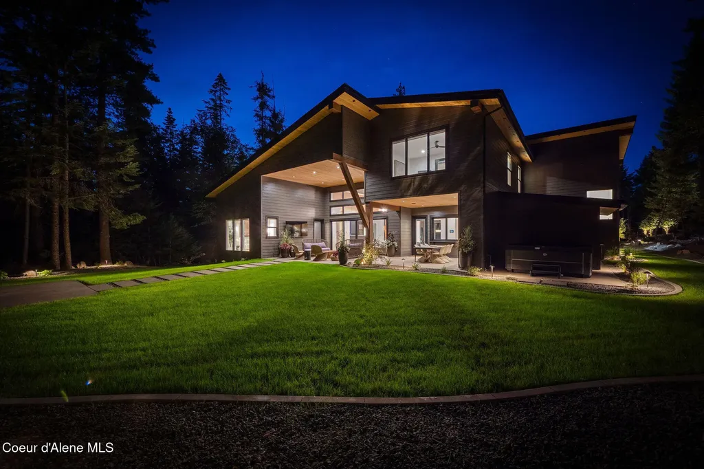 3818 E Winray Drive Hayden ID 83835